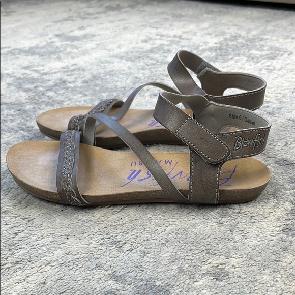 Blowfish Malibu Gablet Strappy Sandals Flat Beachy Boho Sz 6 - Picture 2 of 12